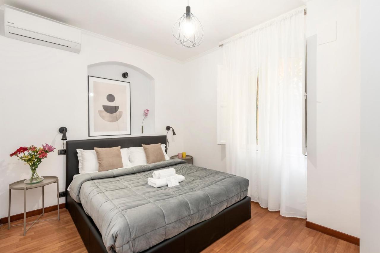 רומא White Rooms Colosseo מראה חיצוני תמונה