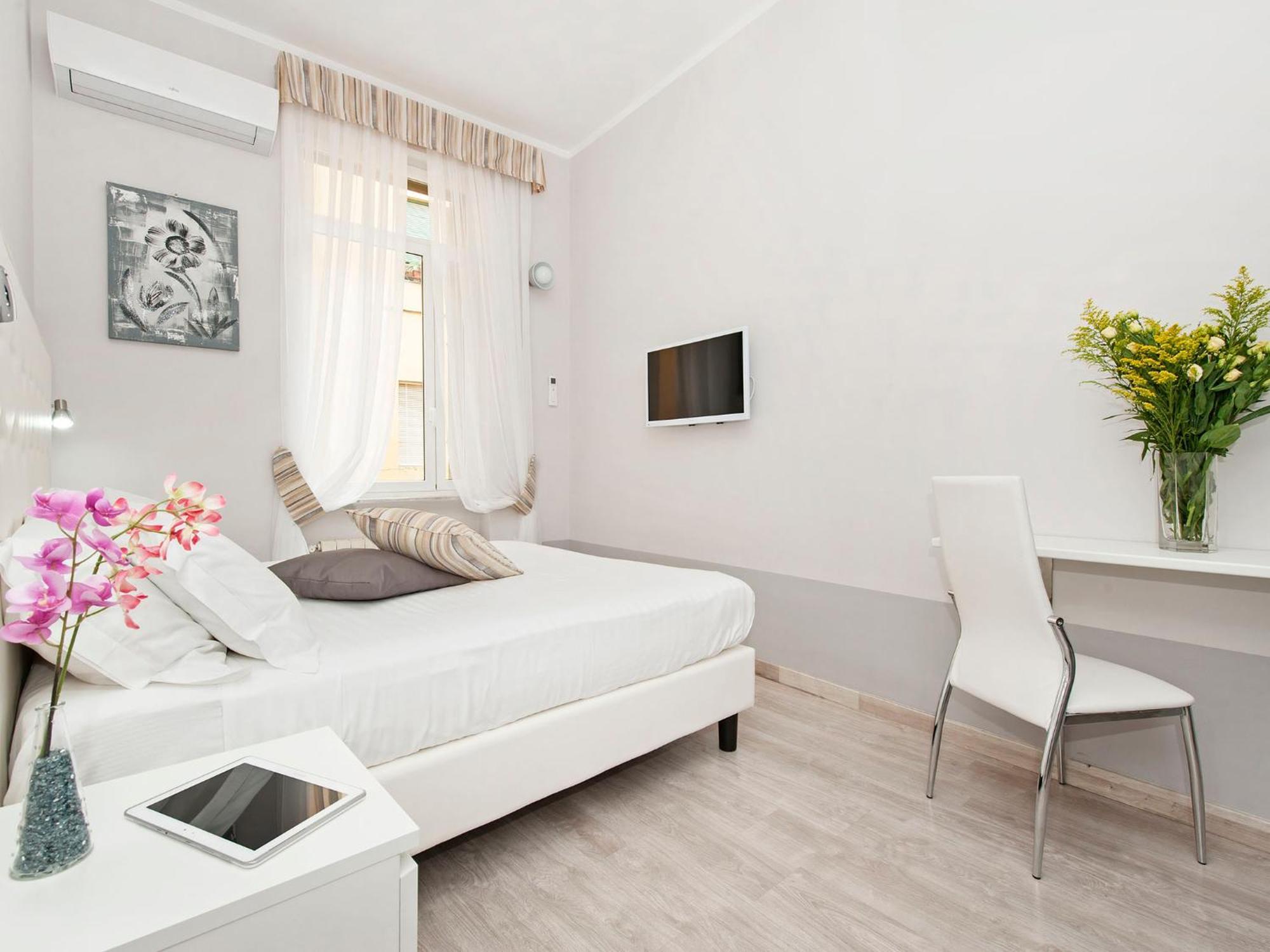 רומא White Rooms Colosseo מראה חיצוני תמונה